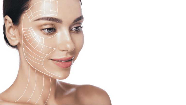 Схема, иллюстрирующая группы лицевых мышц и их движения, наложенная на лицо женщины, с выделением областей, связанных с косметическими процедурами или упражнениями для лица.